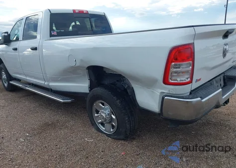 2024 Ram 2500 Tradesman 4X4 8' Box z USA, uszkodzony, nr VIN 3C6UR5HJ2RG417928